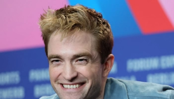 Роберт Паттинсон считает себя зумером и снова готов сняться в «Сумерках»