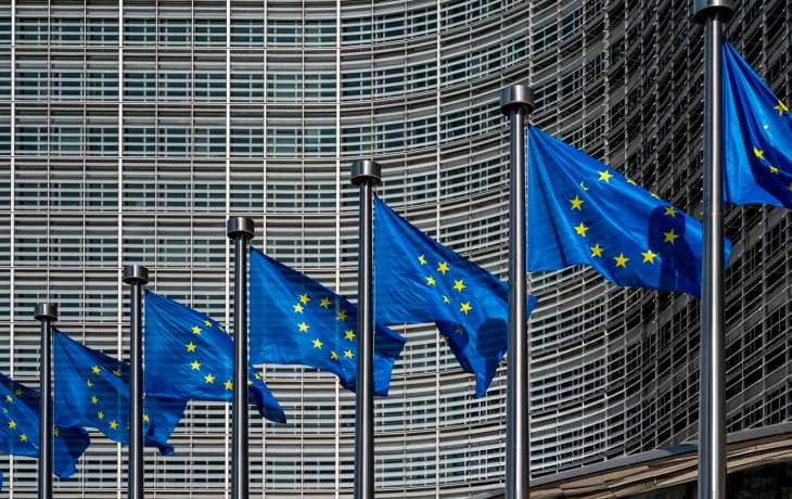 ЕС планирует ужесточить визовые правила для россиян