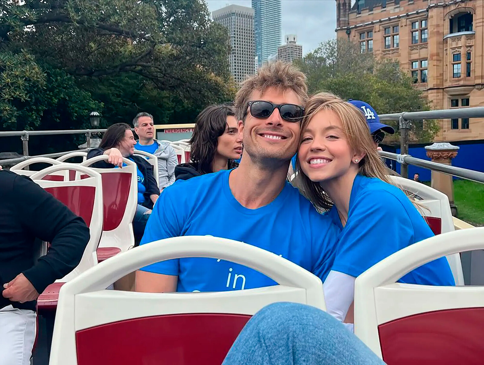 Сидни Суини откровенно рассказала о &laquo;прекрасных отношениях&raquo; с Гленом Пауэллом