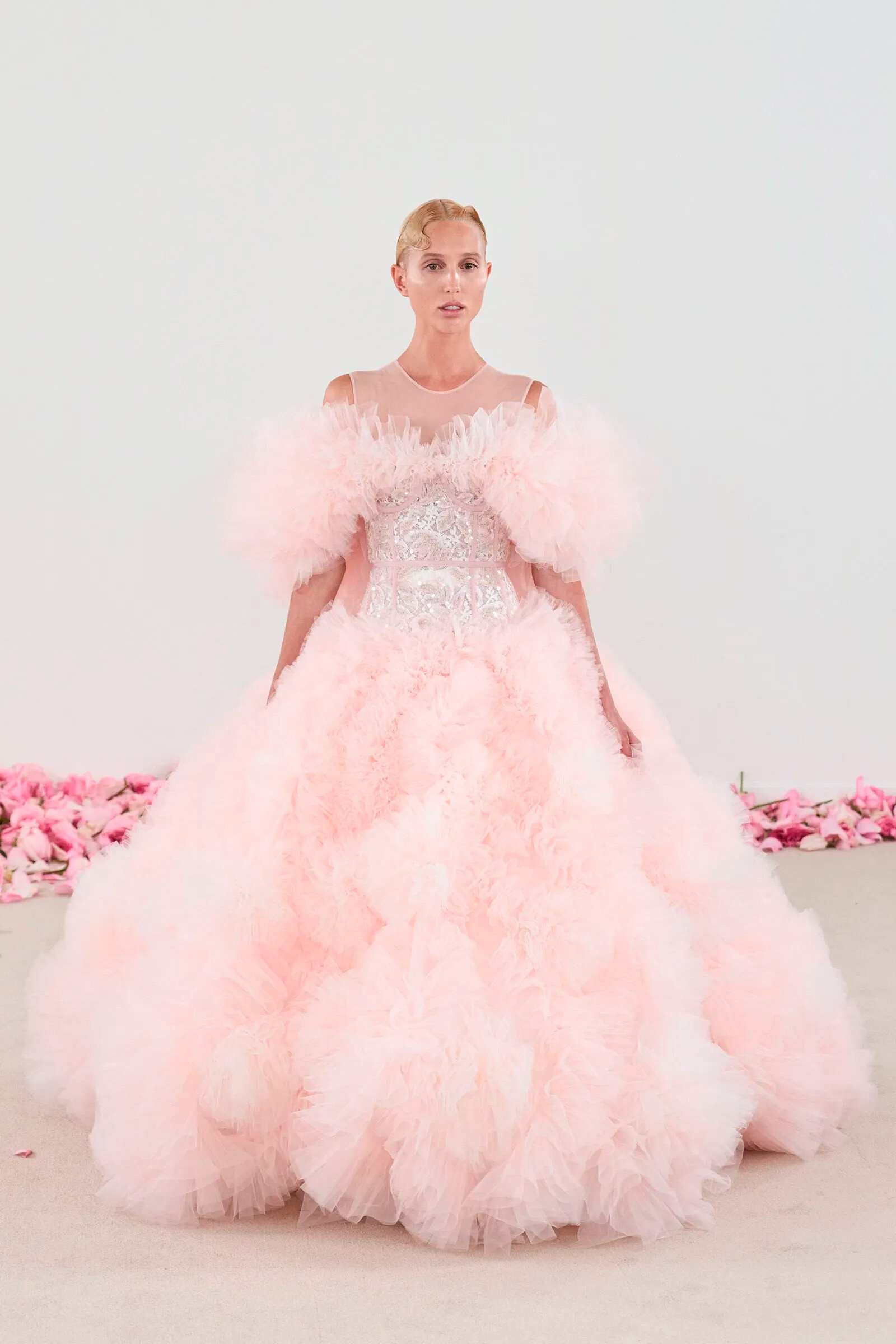 Giambattista Valli Couture Fall 2023