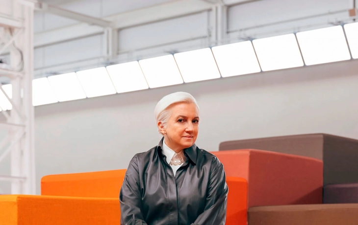 Сильвия Вентурини Фенди уходит с поста креативного директора Fendi Сильвия Вентурини Фенди уходит с поста креативного директора Fendi