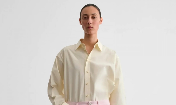 Розовые джинсы — главный тренд этого сезона