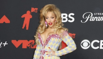 Самые громкие образы с красной дорожки MTV VMA-2025