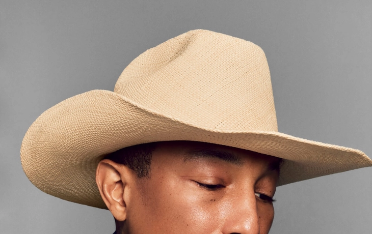 Фаррелл Уильямс показал совместную коллекцию с Tiffany & Co. Фаррелл Уильямс показал совместную коллекцию с Tiffany & Co.