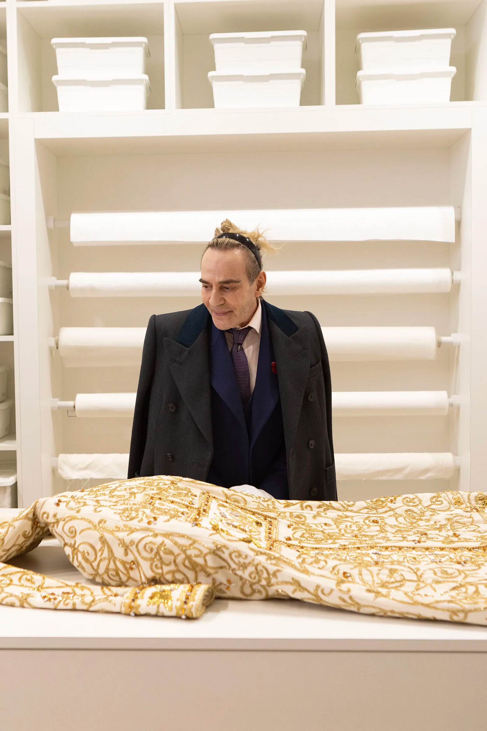 Стала известна дата выхода долгожданного документального фильма о Джоне Гальяно